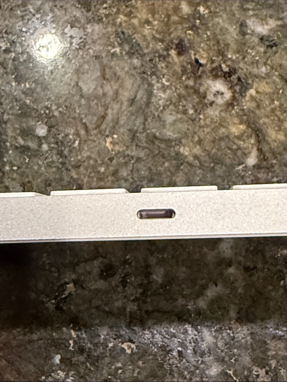 Apple White Wireless Keyboard with White Magic Mouse